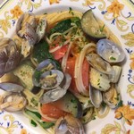 Gavino - アサリと野菜のパスタ