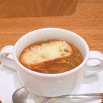 キッチンプラス - オニオングラタンスープ