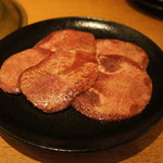 焼肉問屋 牛蔵 - 牛タン塩　６５０円