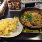 札幌ドミニカ - チキンカリー 1000円(税込)・豆乳スープ