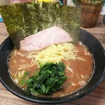 武道家 龍 - ラーメン並 硬め。￥700