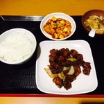 大豊収 - 黒酢酢豚定食（￥650）