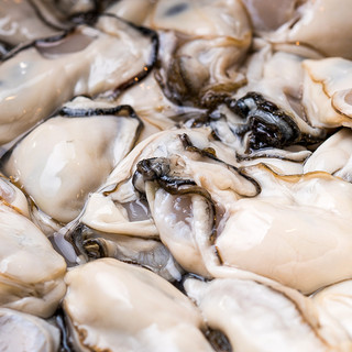 A twist on the heating method. Branded Oyster that are large and satisfying to eat