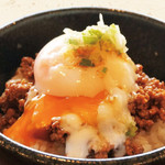 麺屋いく蔵 射水店 - 氷見牛入り肉みそ丼 とろ玉乗せ　280円