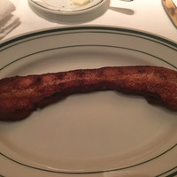 ウルフギャング・ステーキハウス 丸の内店 - ベーコン！！！うまい！