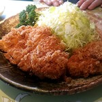 とんかつ くにか - チキンカツとヒレカツ。