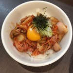 麺屋りゅう - 週替わり丼（豚キムチ丼）