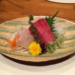 扇規 - 刺し盛り（鮪、平目）