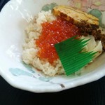 金寿司 地魚定 - 子供メニューのイクラ丼500円。