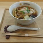 雲吞入り醤油チャーシュー麺　１４００円