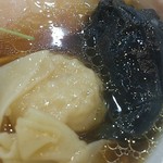 飯田商店 - 雲吞２種類。