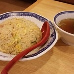 彩華ラーメン  - チャーハン