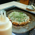 花菱 - 山芋たっぷりふわふわお好み焼きは、マヨネーズが決め手