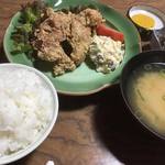 とらや茶屋 - からあげ定食