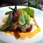 欧風バル・マザン - ハンバーグステーキ チーズソース(980円)