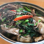 スパイス ラボ ブースト - 牡蠣と春菊とエノキの炒め物