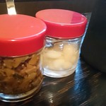 カレー屋アカマル - 2017/3 薬味　らぅきょと福神漬け