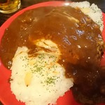 カレー屋アカマル - 2017/3　炙りチーズ牛すじカレー￥１０００（税込）大盛り￥１００（税込）ハートランド小瓶￥５００（税込）