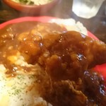 カレー屋アカマル - 2017/3　炙りチーズ牛すじカレー￥１０００（税込）大盛り￥１００（税込）ハートランド小瓶￥５００（税込）