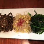 よろにく - ナムル盛り合わせ