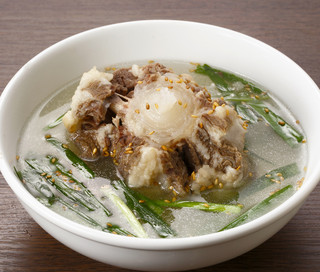 Yakiniku Ippachi - 当店自慢のテールスープ。