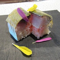 日本料理 TOBIUME - いきなりの芸術的な鯖鮓が登場！