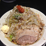 麺家 德 - まぜそば麺野菜大盛りニンニク有りマヨ有り