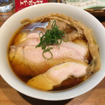 ラーメン屋 トイ・ボックス - 「特製醤油ラーメン」1050円