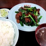 鳳華飯店 - ニラレバ炒めとーライス！