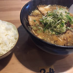 ラーメン岩岩 - 