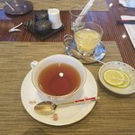 アンシェントホテル - 朝食後の紅茶。