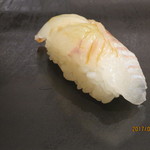 鮨 竜介 - 鮃の昆布〆