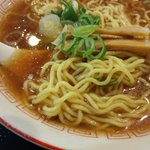 駅ナカ食堂 なの花 - 正油かけラーメンアップ