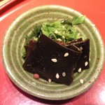 たき下 - 黒むつの柚香焼き 1260円 の昆布の佃煮
