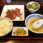 福光 - 豚ハラミ定食（麦めし，豚軟骨スープ，サラダ，漬物付）