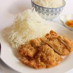 味処酒房なかむら - イカフライ定食　ランチ：６５０円、夜：７５０円。　単品は６５０円です。