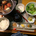 Hakuyo An - 前菜、味噌汁、サラダ、可もなし不可もなし
                        と言ったお味でした。