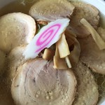 翔龍 - 覆い尽くされてネギも麺も見えませんよぉ