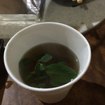 焼肉 はせ川 - サービスのハーブティー