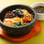 Stone-grilled pibimbap