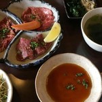 もうもう亭 - お好み定食D（ロース、ハラミ、塩ハツ） 