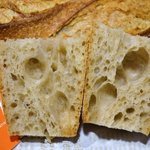 フール・ドゥ・アッシュ - バゲットアンシェンヌ　断面