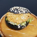 パン工房 カワ - 「里山のジビエバーガー」483円税込