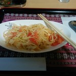 Platoo Thai - 「グリーンパパイヤサラダ（ソムタム）」