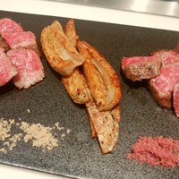 鉄板焼 曉 - 高森牛のイチボとランプ