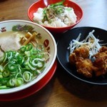Tenka Ippin - ラーメン、チャーマヨ丼、唐揚げのセット