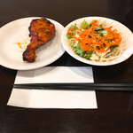 インド料理 INDIA - タンドリーセット （サラダ、タンドリーチキン）