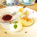 The tee 名古屋 supported by Mlesnatea - 