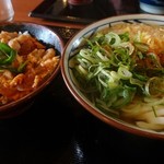 丸亀製麺 - 