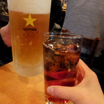 新潟屋 - 生ビール（大）800円、烏龍茶200円